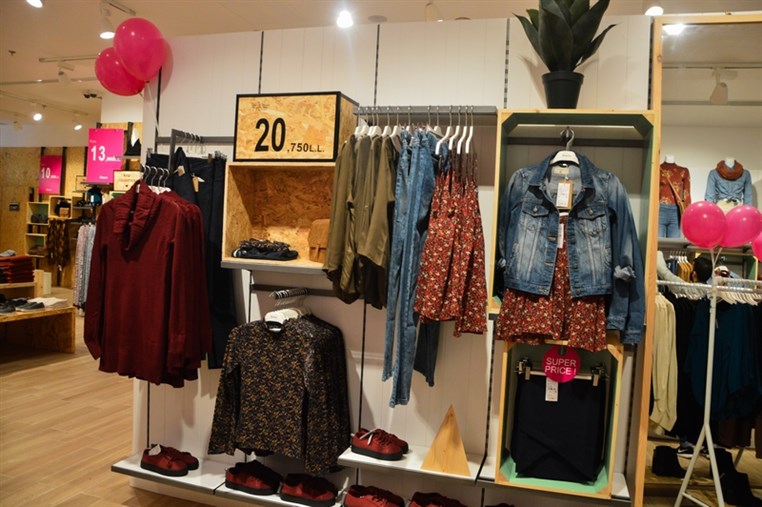 Shana Shop Opening